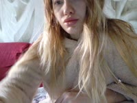 Я молодая вебкам актриса воплощает в реальность любые твои фантазии. За твои деньги смогу создать образ твоей любимой порноактрисы. Я студентка домохозяйка сделаю твою жизнь счастливее