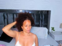 I am a naughty girl with an open mind and a desire to live the best experience in life.