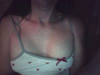 Jeune femme sexy et raffinée qui aime prendre et donner du plaisir aux hommes loyales et respectueux