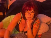 Mature MILF and previous teacher. I am a free spirit and I