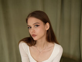 cam girl masturbating with sextoy ArleanWerling