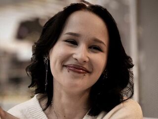 masturbating cam girl BrandieOcasio