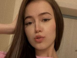 webcam babe chatroom ChloeeeAdams