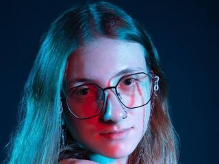 bedroom livecam EvelyneSchroff