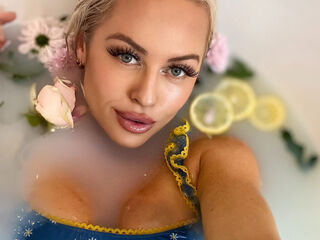 dirty webcam IsabellaSaturn