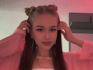 webcam strip tease show MadisonLehar