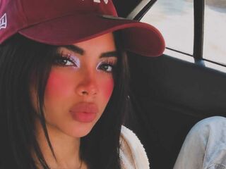 fingering webcamgirl picture MeliThompson