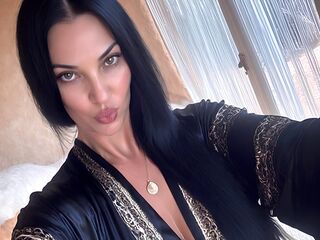 cam girl fingering pussy MiaMontal