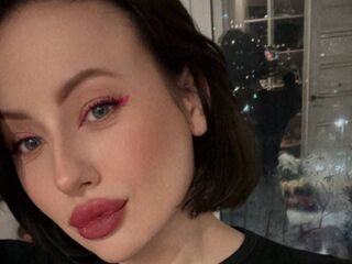 mastubating web cam girl MiaPeaches