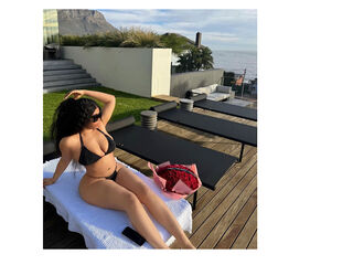 voyeur web cam SarraJames