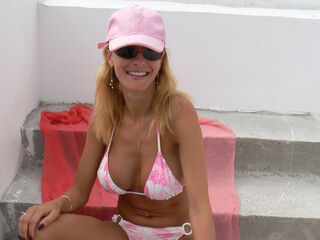 cam girl playing with dildo KateRichman