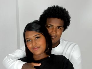 extreme webcam EmilyAndJean