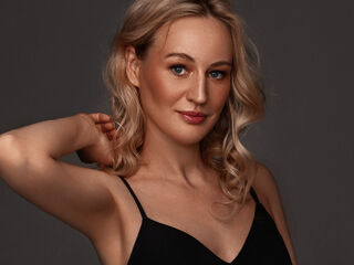 bdsm live web cam show AbeyAmaze