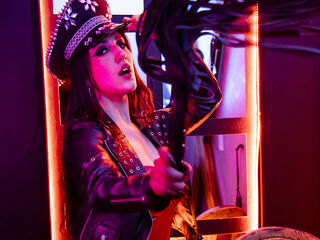 leather fetish live show CleodoraNoir