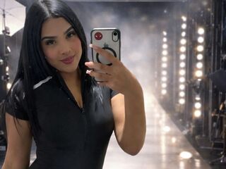 cam girl fetish chatroom EmilyDaring