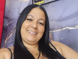 bdsm fetish cam girl MajoBrelio