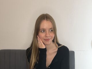 spy web cam AbigailLee