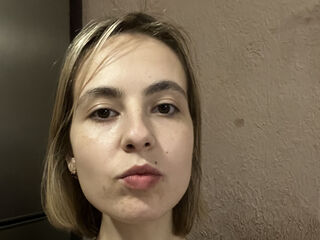 sexy webcamgirl picture AdalineShay