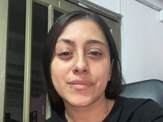 girl showing pussy AikosLorens