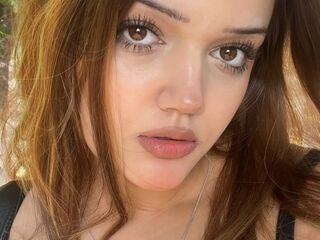 cam girl playing with sextoy AishaTiffany