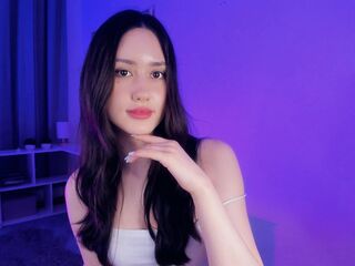 masturbating cam girl AislyApps
