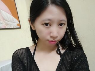 naked camgirl photo AliaRichard