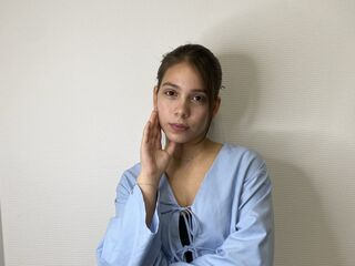 girl chat AlishiaCowlin