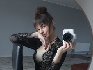 girl showing tits AmatuniLilit
