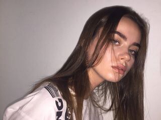 topless webcamgirl AmeliPovilain