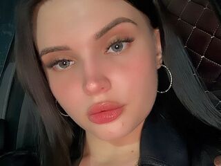 nude camgirl pic AngelaLily