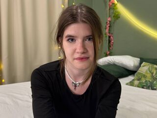 live webcam performer AngelinaLing