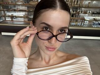 naked cam girl fingering pussy AriaMonro