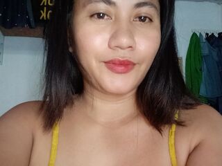 naked camgirl masturbating with dildo AthenaLouise
