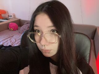 camgirl playing with sextoy AverySweet
