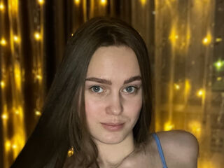 naked camgirl gallery BernardineCaiafa