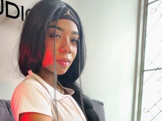 camgirl spreading pussy BreendaJones