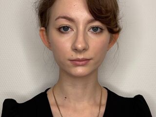 free camsex CandiKays