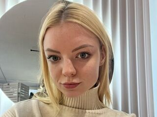 webcamgirl chat room CarlenePattie