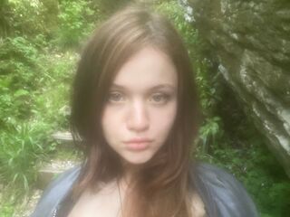 cam girl playing with vibrator CarolNouls