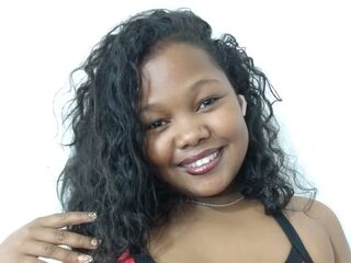 camwhore fingering pussy CarreineJuliana
