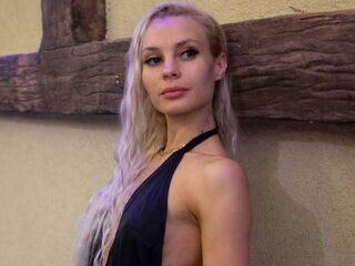 hot cam girl masturbating CathiGetsinger