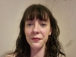 naked webcamgirl photo CharlotteAnne