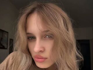 adult cam ChiaMaia