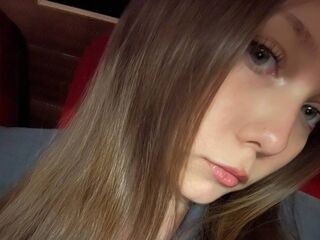 naked CleliaGuynup