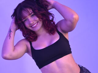 topless webcamgirl Cliofioreth