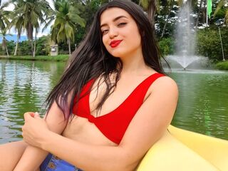 beautiful webcam girl CoraliineMoon