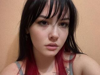 camslut masturbating CoventinaDwinell