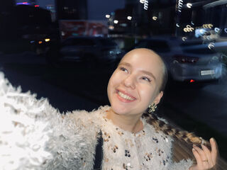 naked cam girl picture CristinAuslander