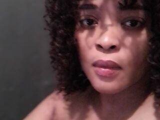 adult webcam chatroom DelicateDiamond