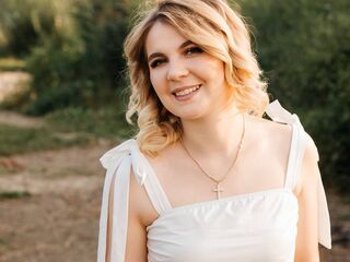 livesex camera DemetriceAkpan